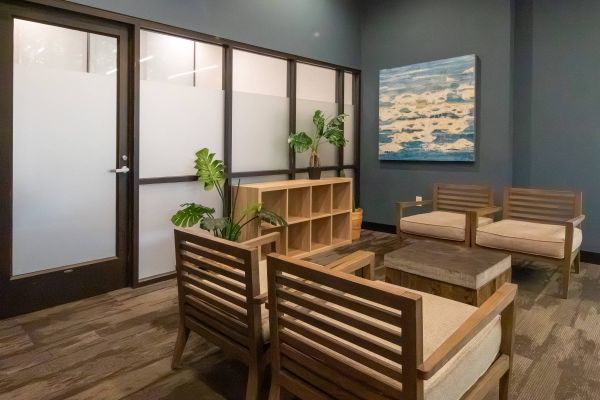 Skyloft Austin study lounge and private-workspace seating.